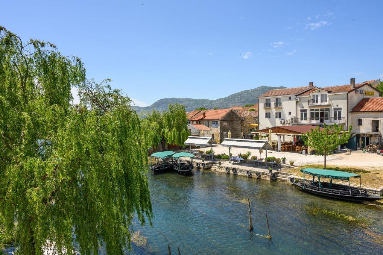 Djudja I Mate Bed & Breakfast Vid Bagian luar foto