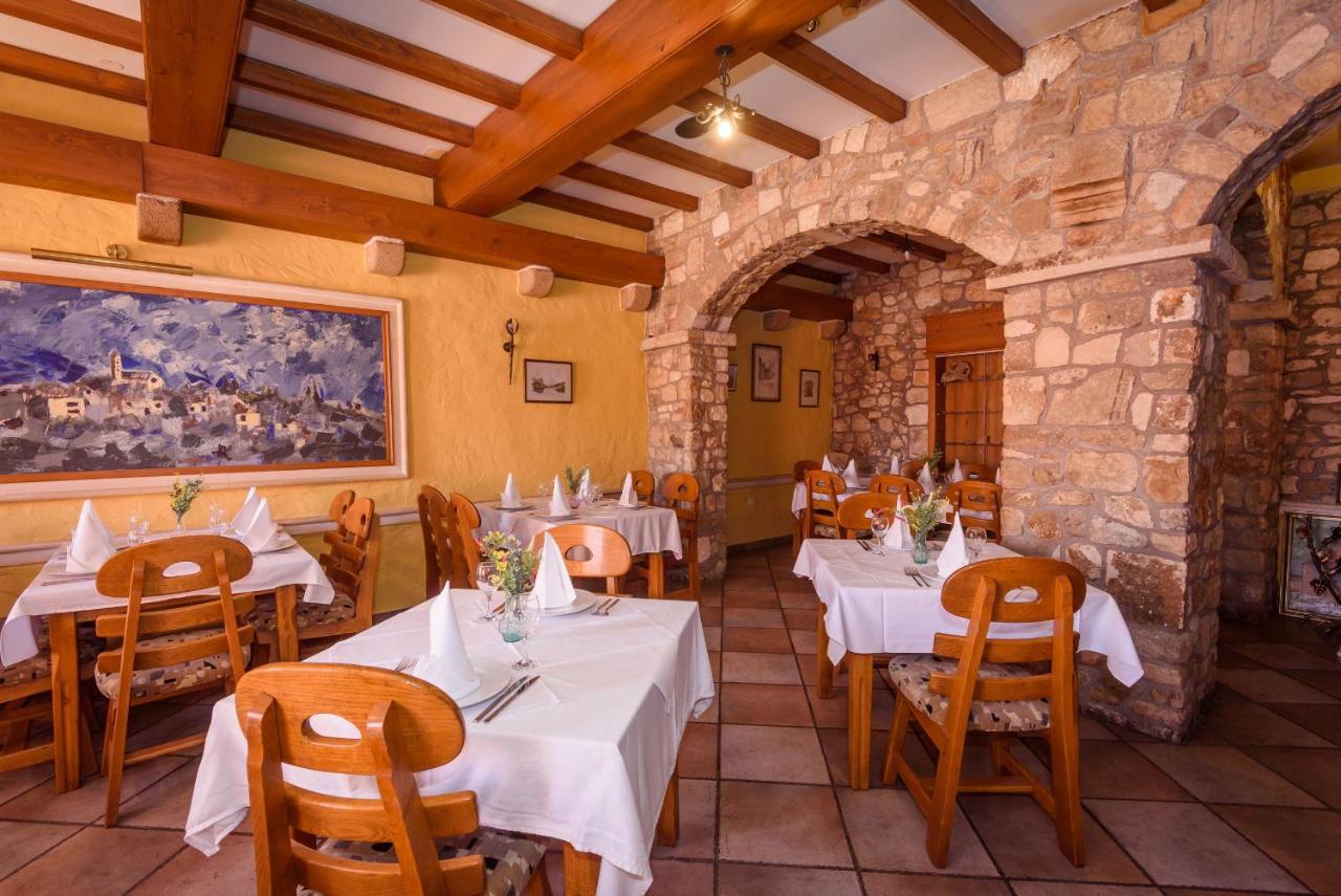 Djudja I Mate Bed & Breakfast Vid Bagian luar foto