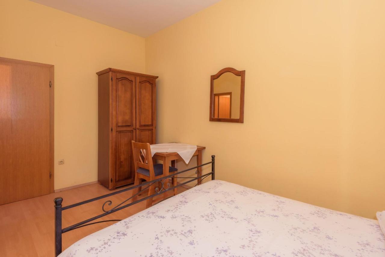 Djudja I Mate Bed & Breakfast Vid Bagian luar foto